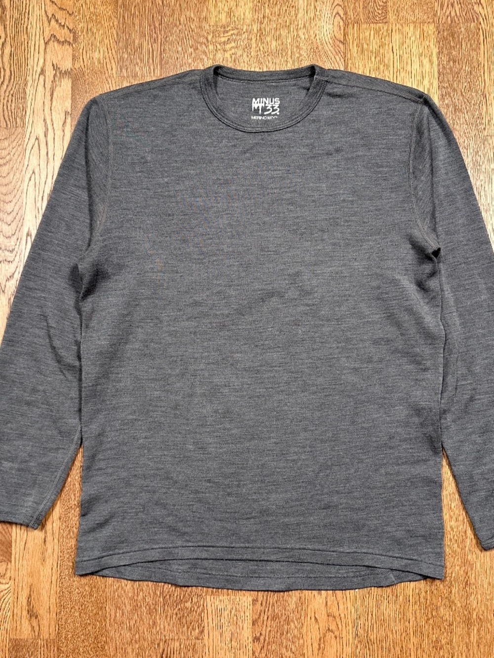 Minus 33 Merino Wool Crewneck Midweight Baselayer L/S T Shirt Mens Medium